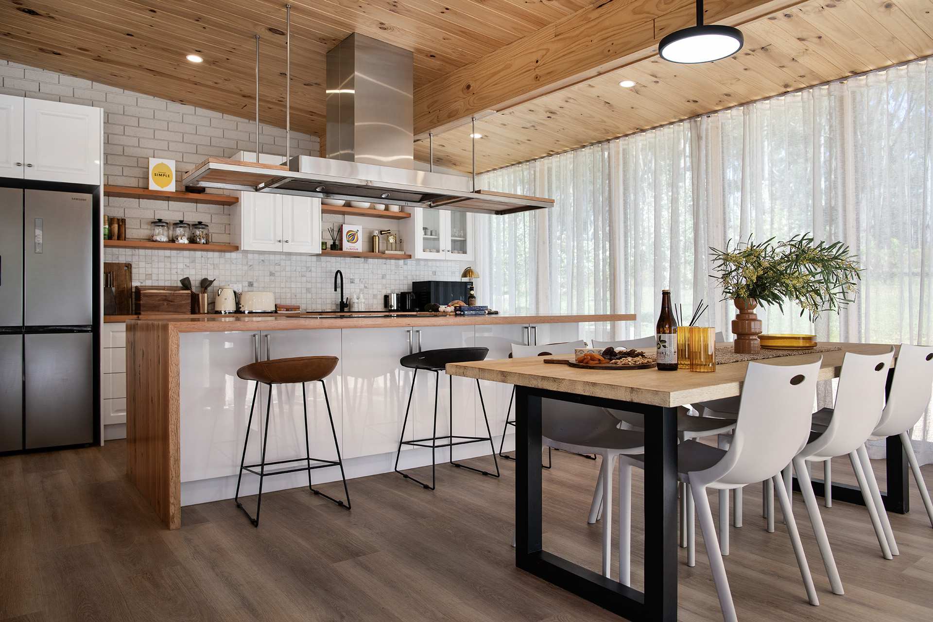 Modern kitchen